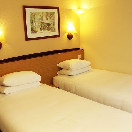 Campanile Hotel Донкастър Екстериор снимка