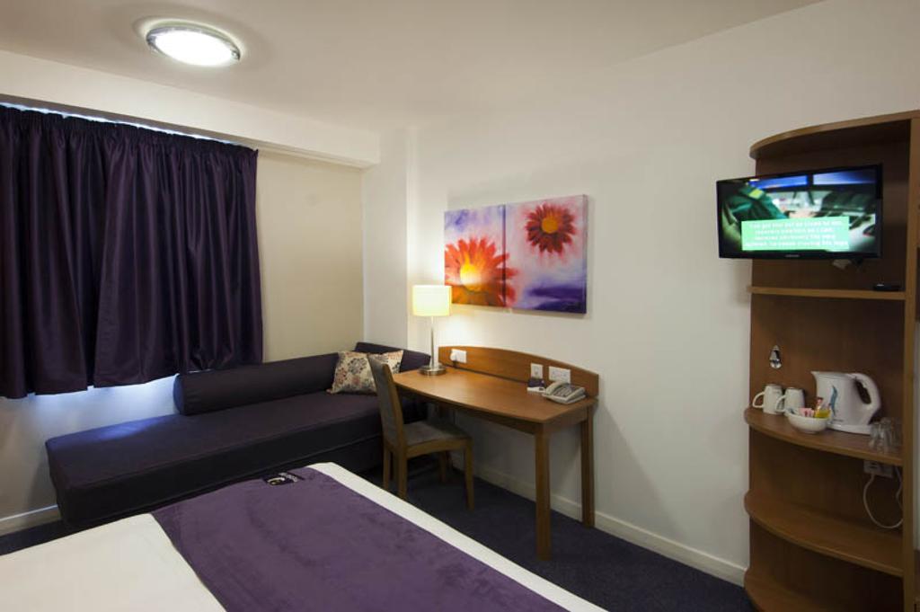 Campanile Hotel Донкастър Екстериор снимка