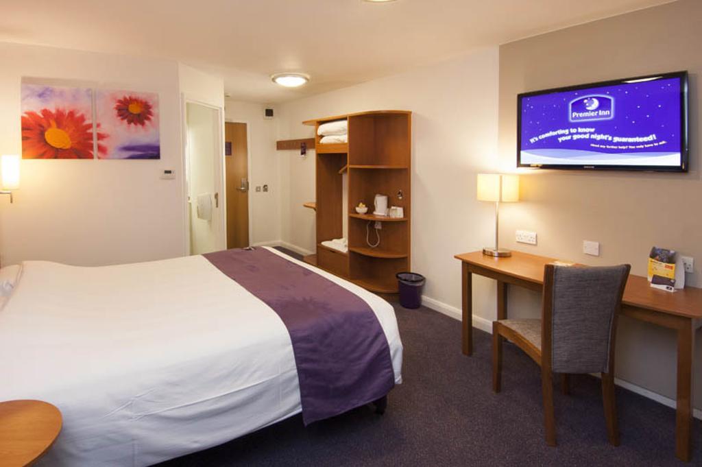 Campanile Hotel Донкастър Екстериор снимка